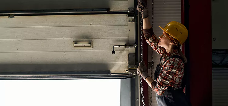 Addressing Common Garage Door Stoppage Issues in Hastings, NE